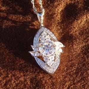 Royalty Pendant Marquise setting